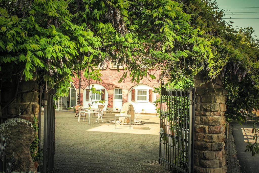 Landhotel Sonnenhof Siebeldingen Екстериор снимка