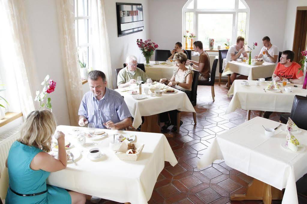 Landhotel Sonnenhof Siebeldingen Екстериор снимка